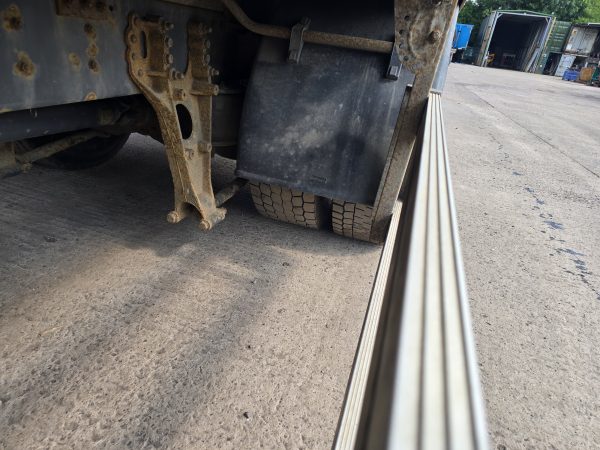 DAF 65-220CF FLATBED - Image 9