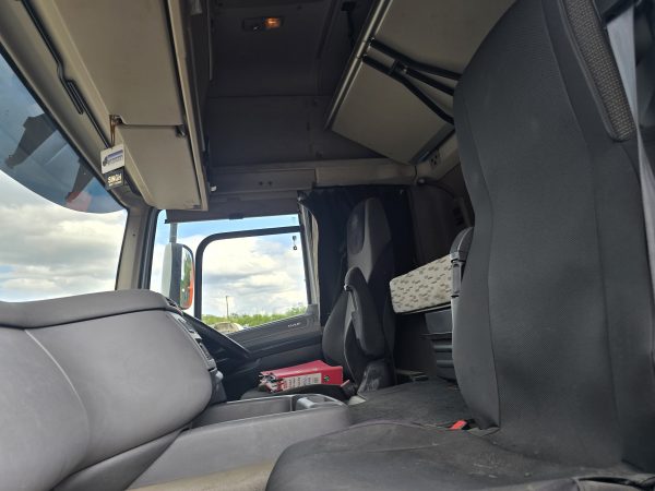 DAF CF460 6X2 TRACTOR UNIT - Image 6