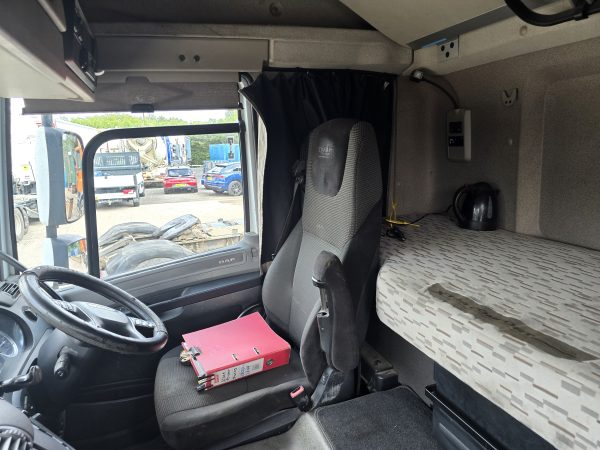 DAF CF460 6X2 TRACTOR UNIT - Image 8