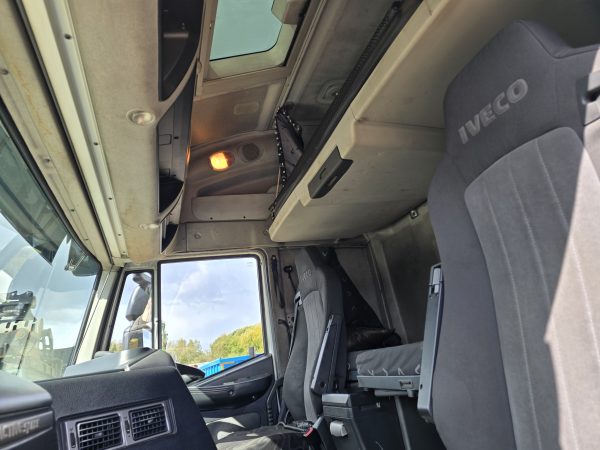 IVECO STRALIS 6X2 TRACTOR UNIT - Image 8