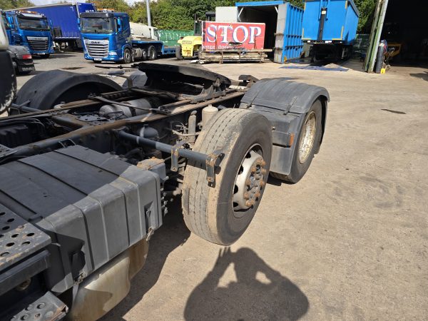 IVECO STRALIS 6X2 TRACTOR UNIT - Image 9