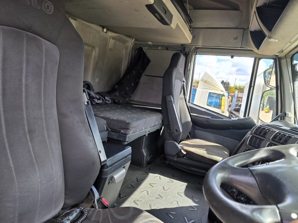 IVECO STRALIS 6X2 TRACTOR UNIT - Image 14