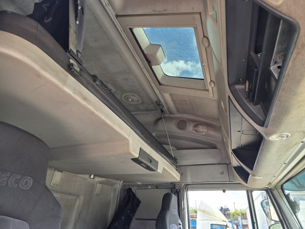 IVECO STRALIS 6X2 TRACTOR UNIT - Image 15