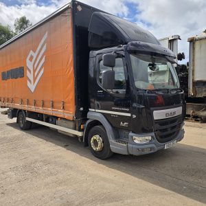 DAF LF220 CURTAINSIDER