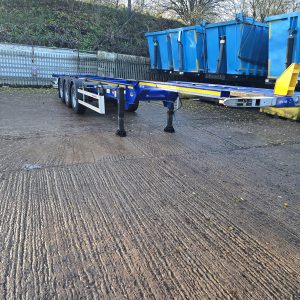 KASSBOHRER TRI AXLE SKELLY TRAILER
