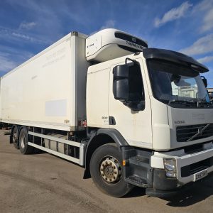 VOLVO FL300 6X2 FRIDGE TRUCK