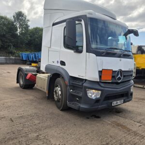 MERCEDES 1840 4X2 TRACTOR UNIT