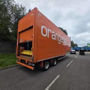 TANDEM AXLE STEPFRAME BOX TRAILER 10.5M LONG